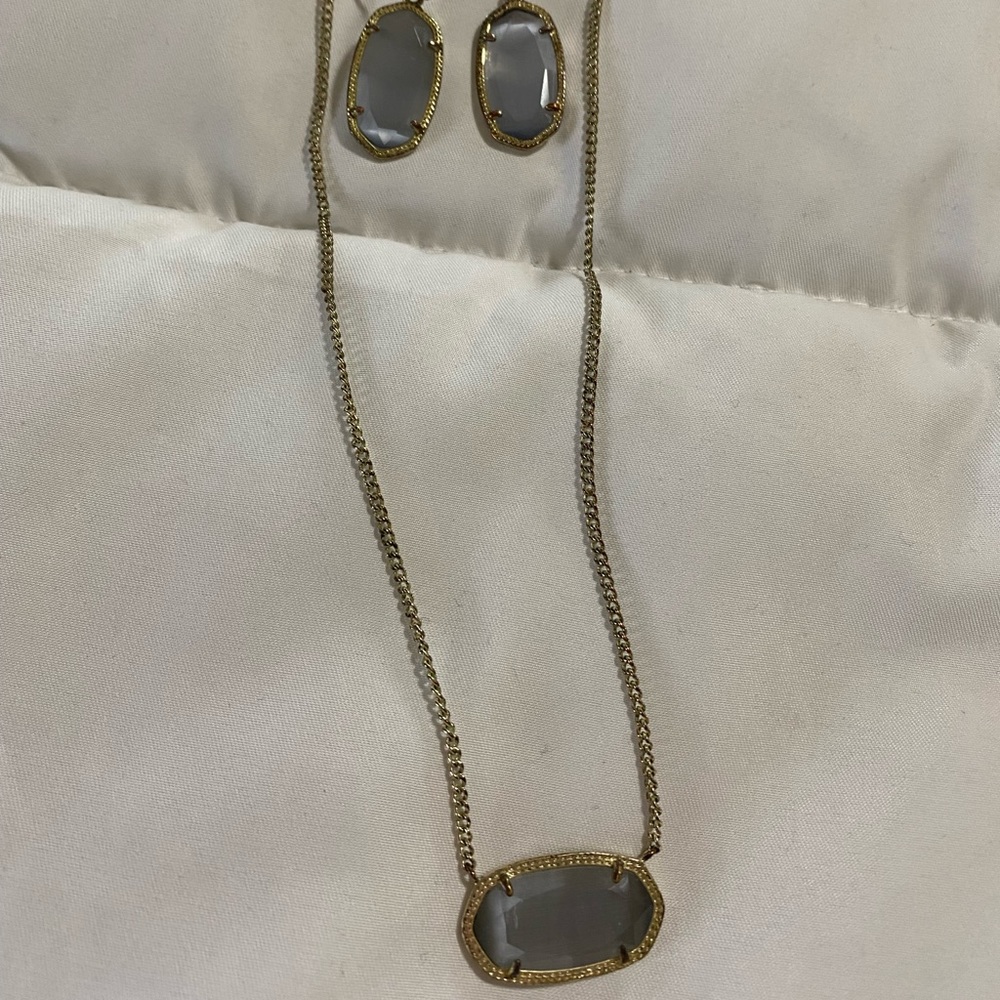 Kendra Scott Earrings and necklace set